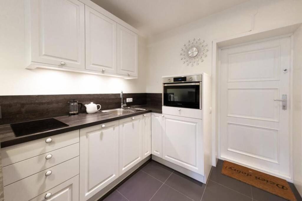 Apartamenty-Mi Crystal Варшава Екстериор снимка