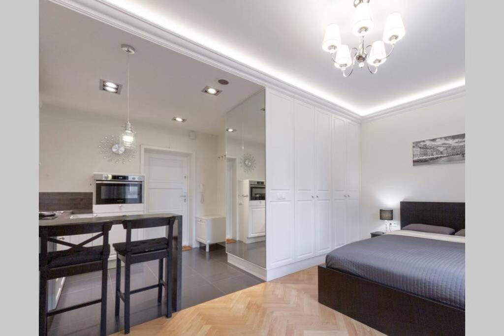 Apartamenty-Mi Crystal Варшава Екстериор снимка